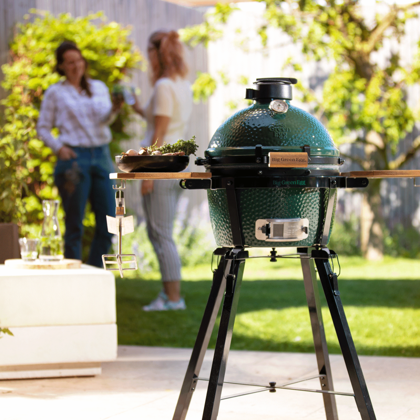 MiniMax Big Green Egg with Nest and Acacia Mates Package - Image 3